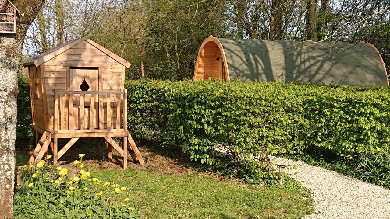 Cabane En Bois Avec Bain Nordique Asnieres-sur-Vegre Buitenkant foto
