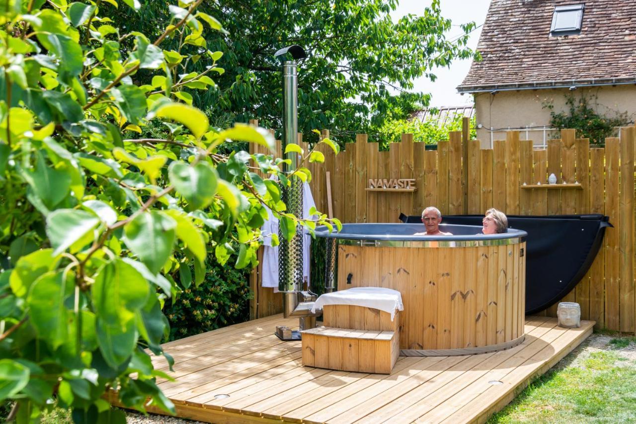 Cabane En Bois Avec Bain Nordique Asnieres-sur-Vegre Buitenkant foto
